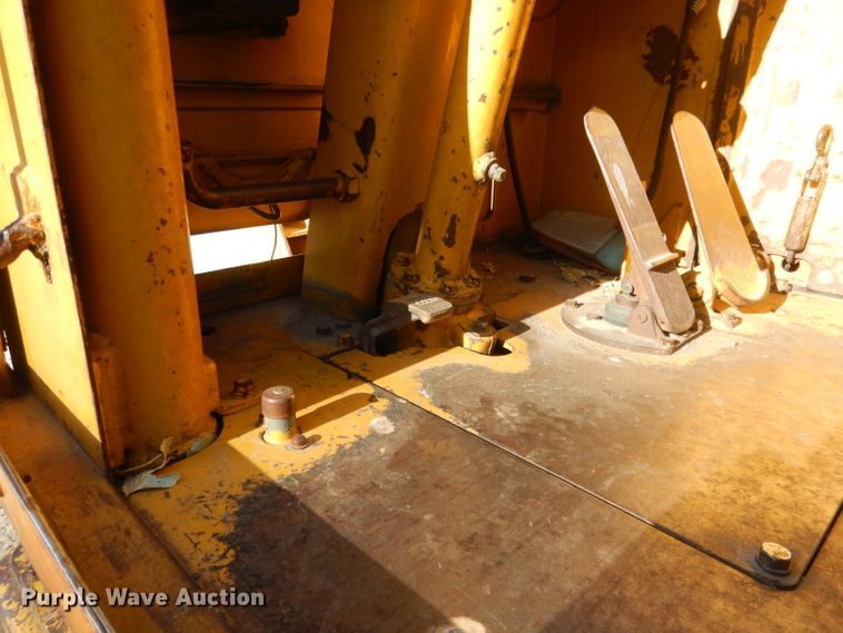 image for item DG4668 1965 Caterpillar 619  elevating scraper