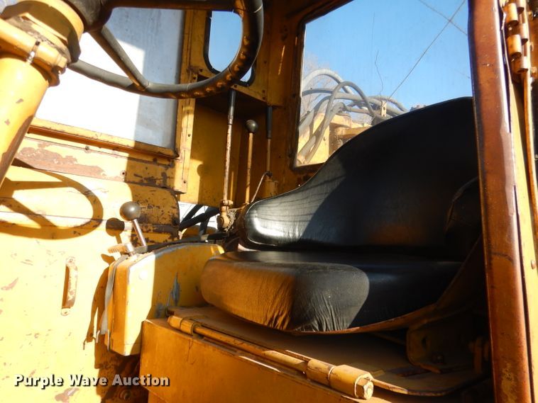 image for item DG4668 1965 Caterpillar 619  elevating scraper