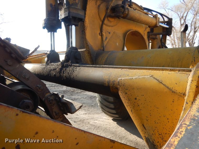 image for item DG4668 1965 Caterpillar 619  elevating scraper