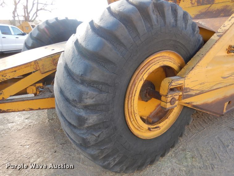 image for item DG4668 1965 Caterpillar 619  elevating scraper