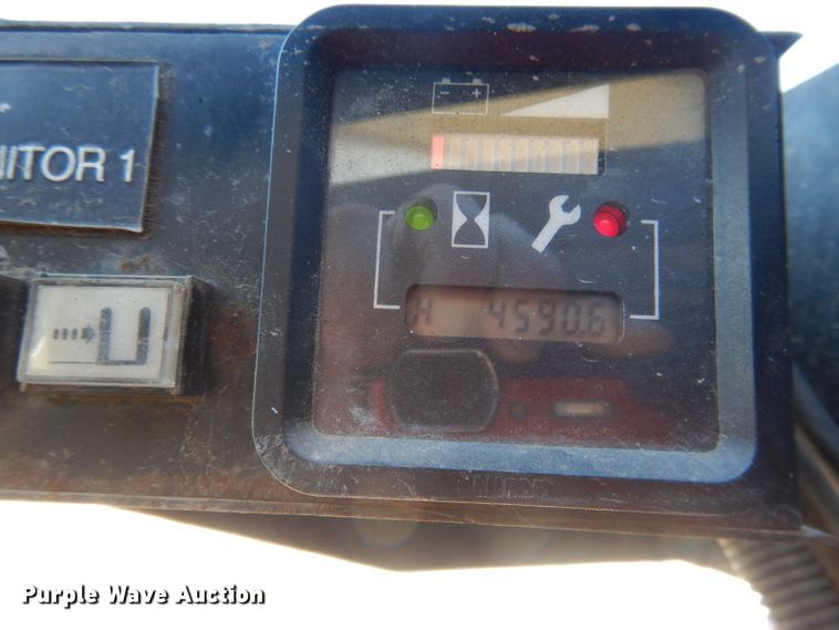 image for item DG4672 Yale NR040A  forklift