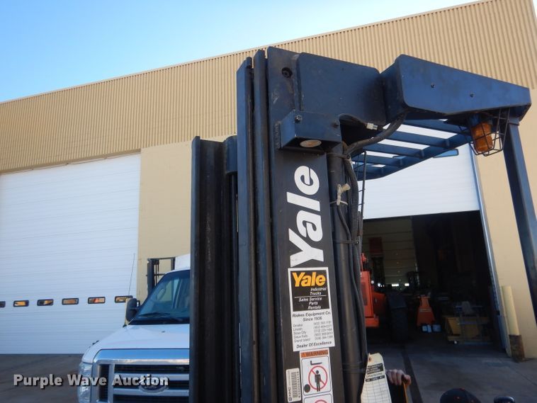 image for item DG4672 Yale NR040A  forklift