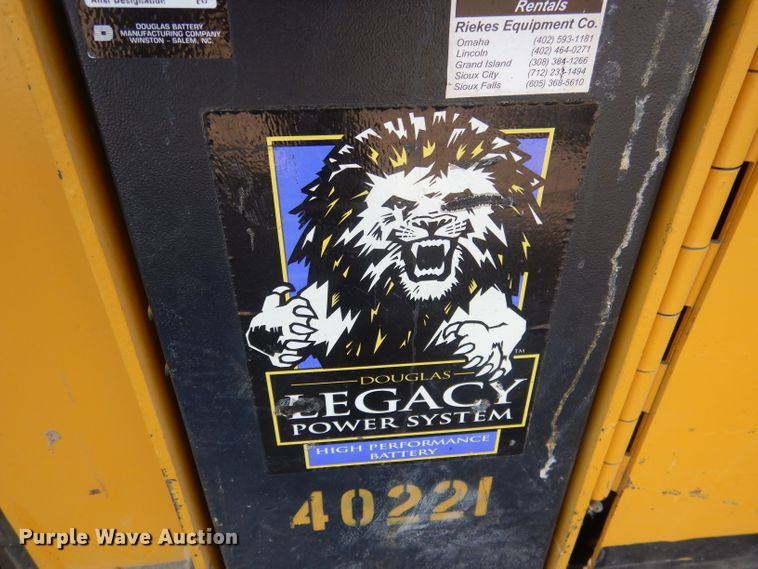 image for item DG4672 Yale NR040A  forklift