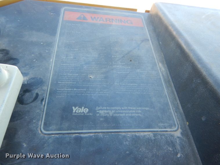 image for item DG4672 Yale NR040A  forklift