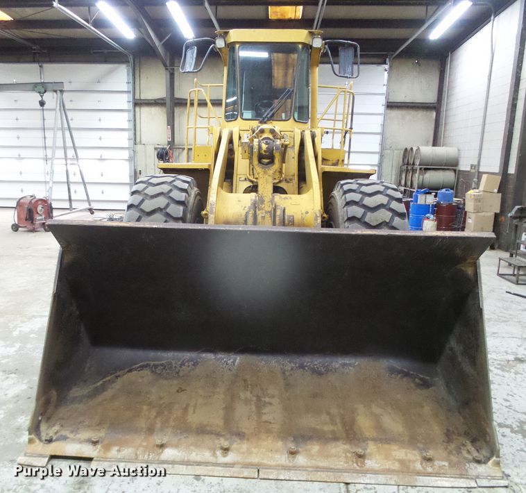 image for item DG8398 1987 Caterpillar 966D  wheel loader