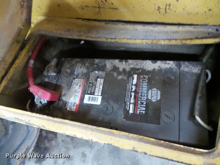 image for item DG8398 1987 Caterpillar 966D  wheel loader