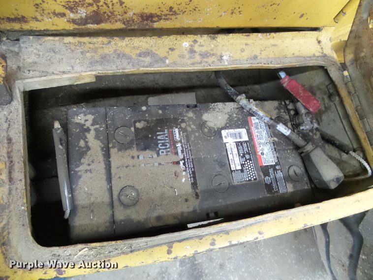 image for item DG8398 1987 Caterpillar 966D  wheel loader