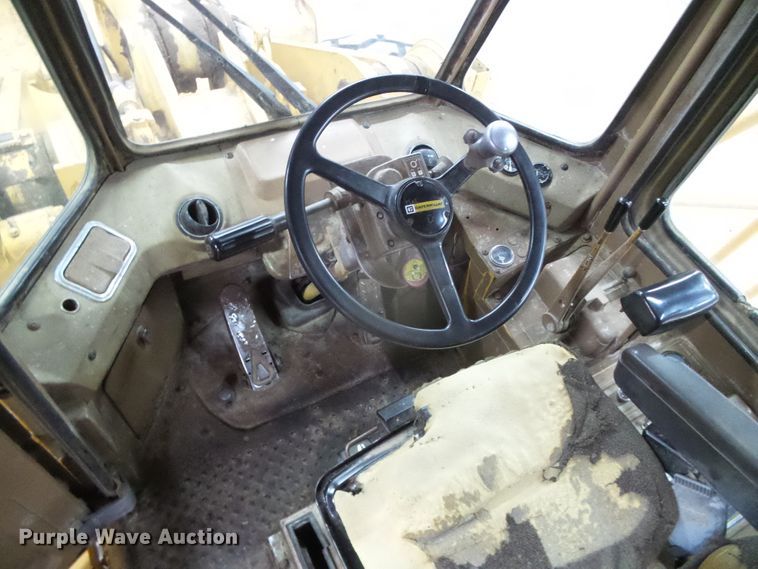 image for item DG8398 1987 Caterpillar 966D  wheel loader