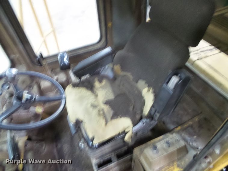 image for item DG8398 1987 Caterpillar 966D  wheel loader