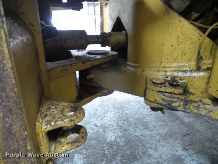 image for item DG8398 1987 Caterpillar 966D  wheel loader
