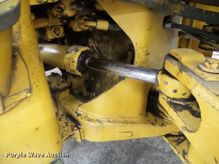 image for item DG8398 1987 Caterpillar 966D  wheel loader