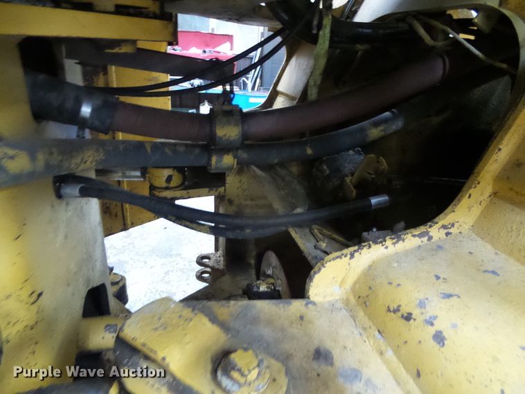 image for item DG8398 1987 Caterpillar 966D  wheel loader