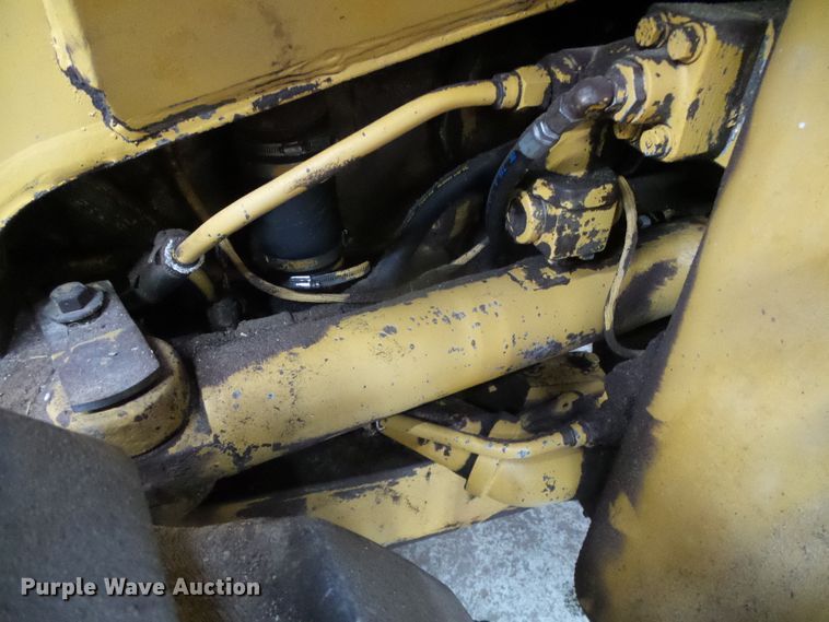 image for item DG8398 1987 Caterpillar 966D  wheel loader