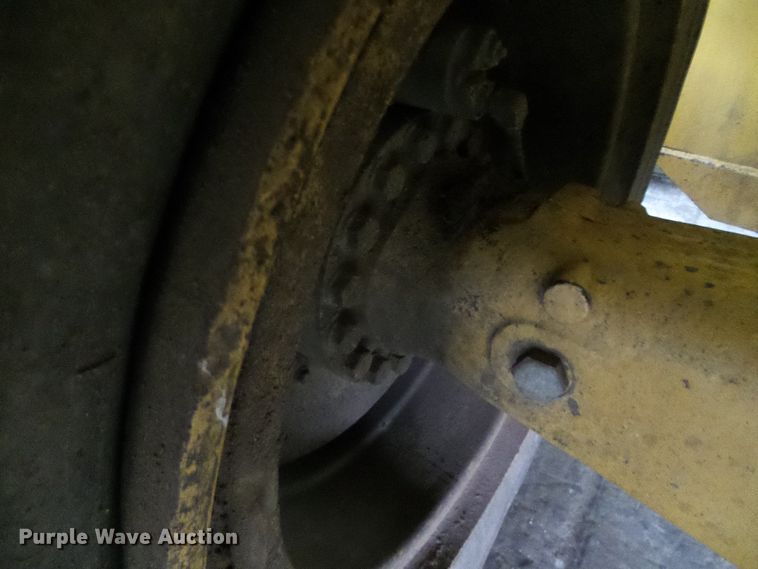 image for item DG8398 1987 Caterpillar 966D  wheel loader