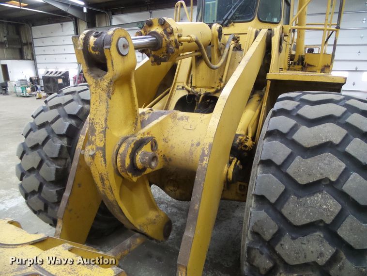 image for item DG8398 1987 Caterpillar 966D  wheel loader