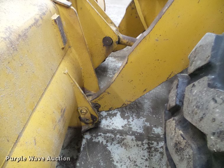 image for item DG8398 1987 Caterpillar 966D  wheel loader