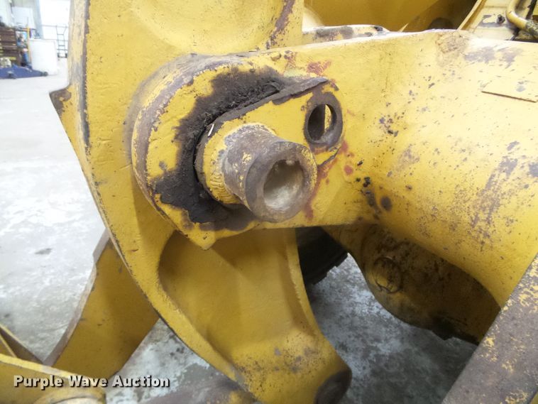 image for item DG8398 1987 Caterpillar 966D  wheel loader
