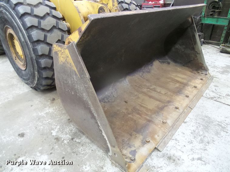 image for item DG8398 1987 Caterpillar 966D  wheel loader