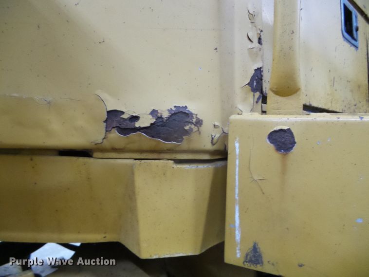 image for item DG8398 1987 Caterpillar 966D  wheel loader