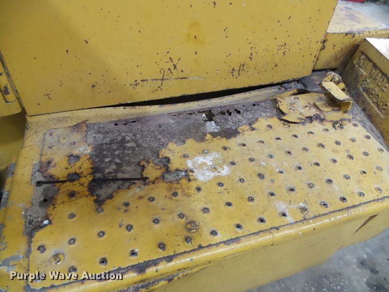 image for item DG8398 1987 Caterpillar 966D  wheel loader