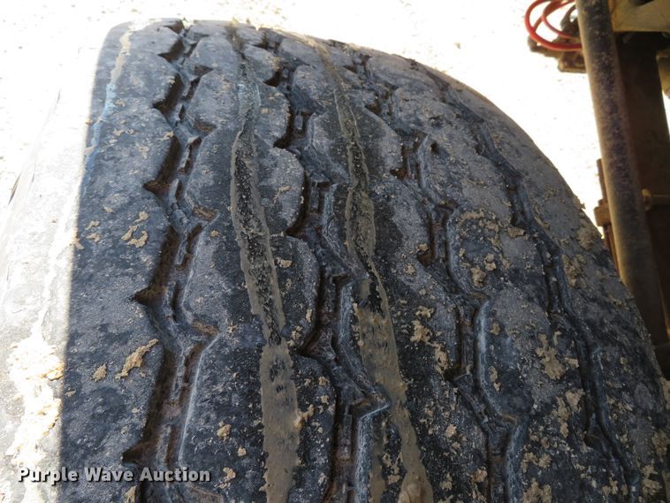 image for item DH0541 2006 Freightliner Business Class M2  digger derrick truck