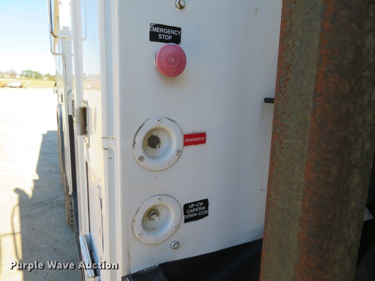 image for item DH0541 2006 Freightliner Business Class M2  digger derrick truck