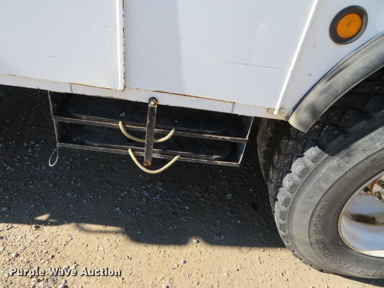 image for item DH0541 2006 Freightliner Business Class M2  digger derrick truck