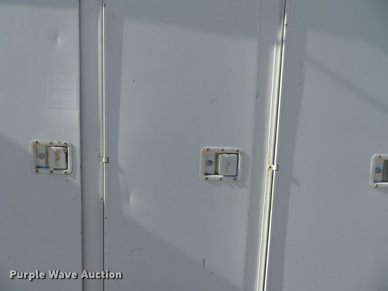 image for item DH0541 2006 Freightliner Business Class M2  digger derrick truck