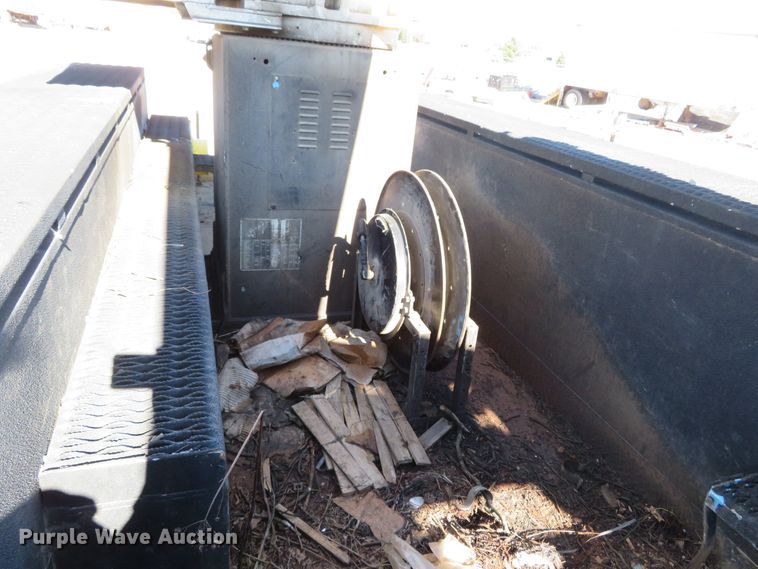 image for item DH0541 2006 Freightliner Business Class M2  digger derrick truck