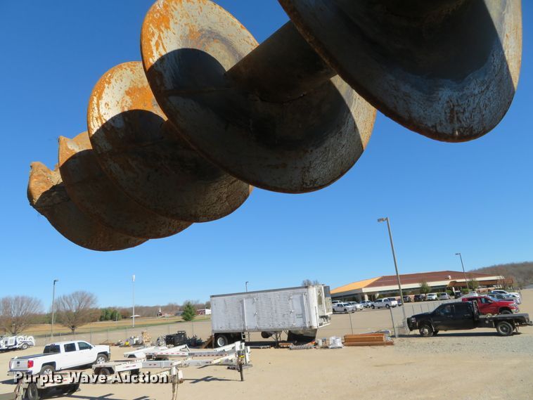 image for item DH0541 2006 Freightliner Business Class M2  digger derrick truck