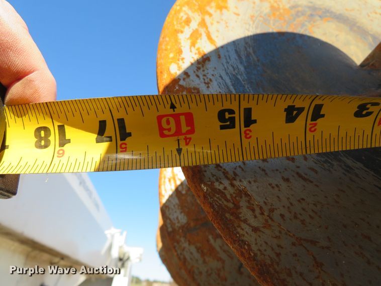 image for item DH0541 2006 Freightliner Business Class M2  digger derrick truck