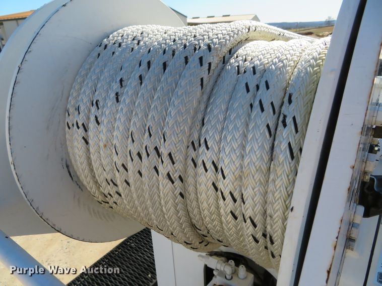 image for item DH0541 2006 Freightliner Business Class M2  digger derrick truck