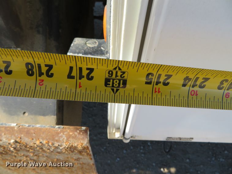 image for item DH0541 2006 Freightliner Business Class M2  digger derrick truck