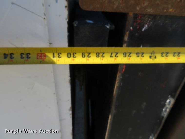 image for item DH0541 2006 Freightliner Business Class M2  digger derrick truck