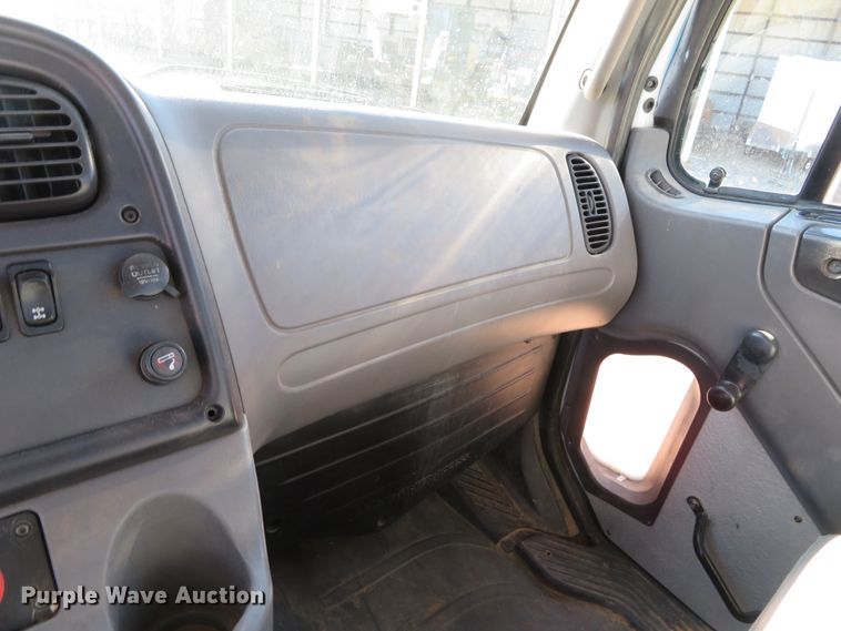 image for item DH0541 2006 Freightliner Business Class M2  digger derrick truck