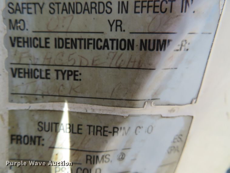 image for item DH0541 2006 Freightliner Business Class M2  digger derrick truck