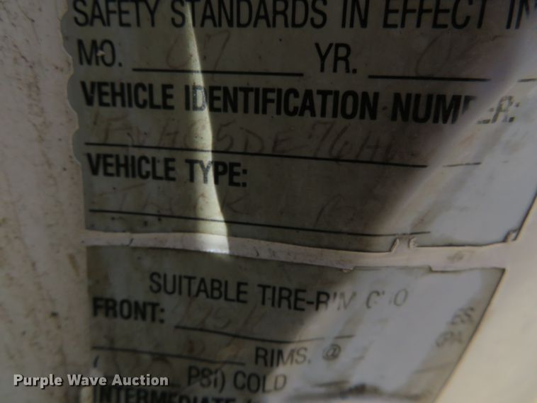 image for item DH0541 2006 Freightliner Business Class M2  digger derrick truck