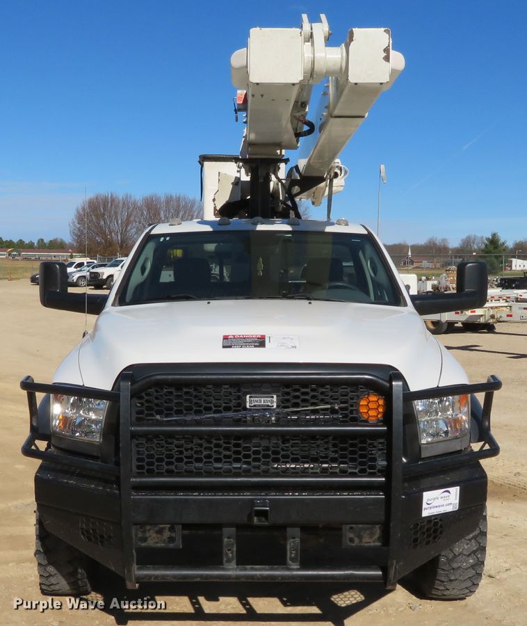 image for item DH0542 2015 Dodge Ram 5500  bucket truck