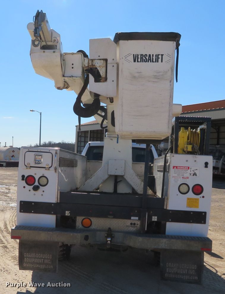 image for item DH0542 2015 Dodge Ram 5500  bucket truck