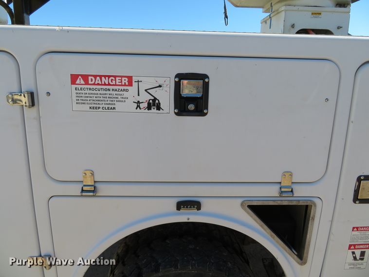 image for item DH0542 2015 Dodge Ram 5500  bucket truck