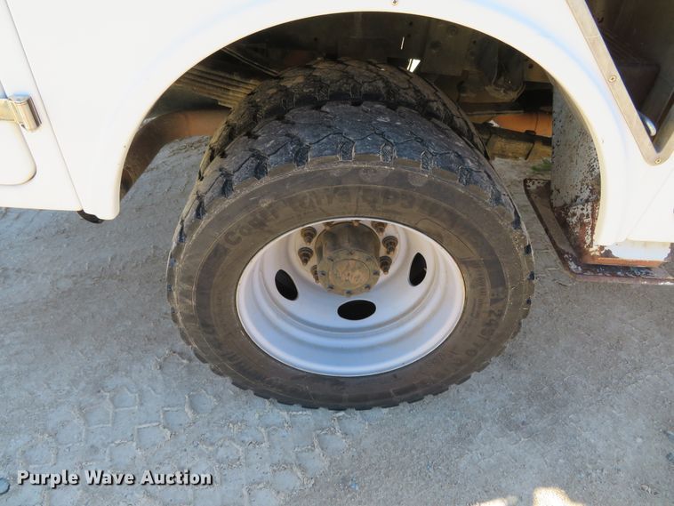 image for item DH0542 2015 Dodge Ram 5500  bucket truck