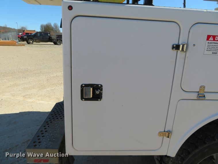 image for item DH0542 2015 Dodge Ram 5500  bucket truck