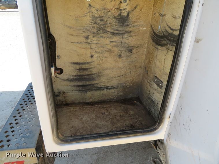 image for item DH0542 2015 Dodge Ram 5500  bucket truck