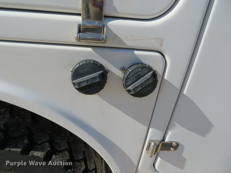 image for item DH0542 2015 Dodge Ram 5500  bucket truck