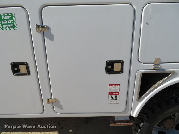 image for item DH0542 2015 Dodge Ram 5500  bucket truck