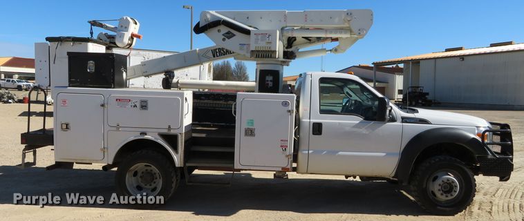 image for item DH0544 2013 Ford F550 Super Duty  bucket truck
