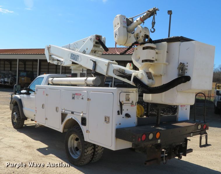 image for item DH0544 2013 Ford F550 Super Duty  bucket truck