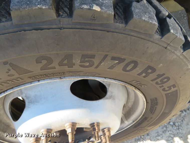 image for item DH0544 2013 Ford F550 Super Duty  bucket truck