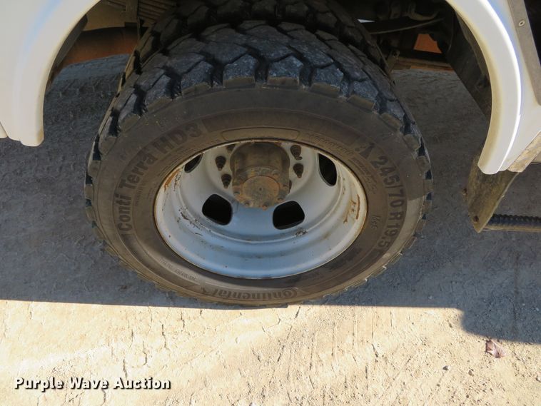 image for item DH0544 2013 Ford F550 Super Duty  bucket truck