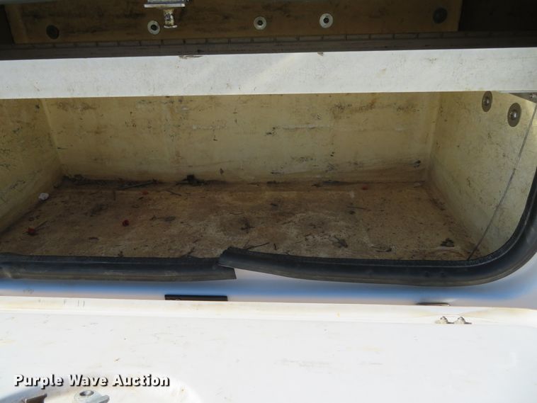 image for item DH0544 2013 Ford F550 Super Duty  bucket truck